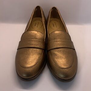 Collection by Clarks Metallic Willow Shoes size 9 W